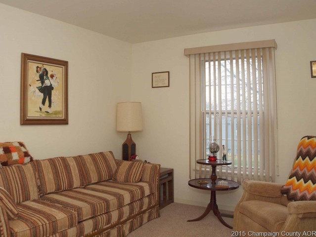 1727 Lakeside Dr, Champaign, IL 61821 photo 14