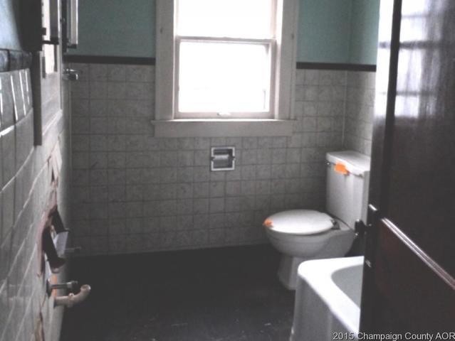 17 Schultz St, Danville, IL 61832 photo 4