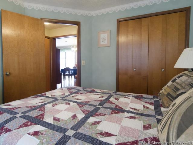 1032 Pinecrest Dr, Rantoul, IL 61866 photo 15
