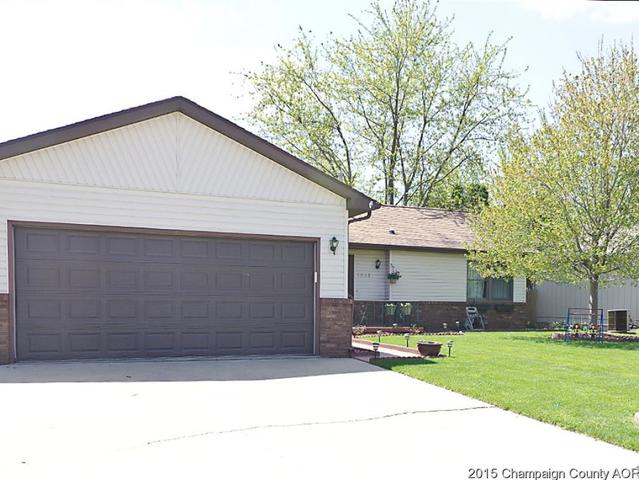 1032 Pinecrest Dr, Rantoul, IL 61866 photo 2