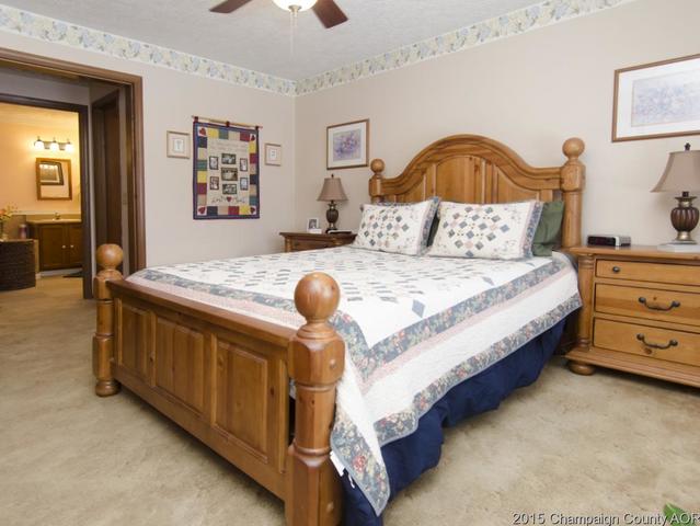 1032 Pinecrest Dr, Rantoul, IL 61866 photo 14