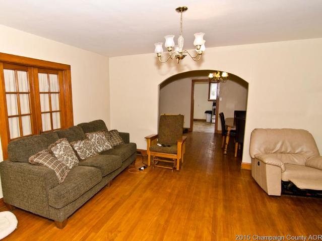 104 W State St, Potomac, IL 61865 photo 4