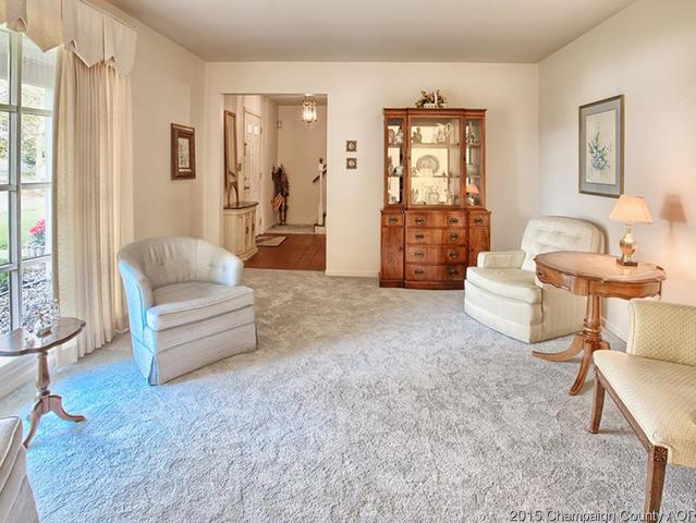 1708 Georgetown Dr, Champaign, IL 61821 photo 5