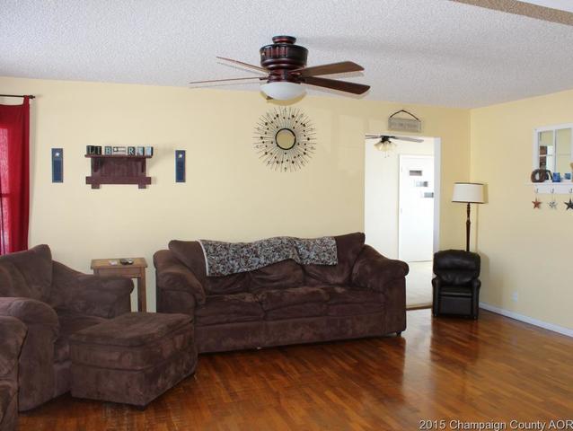1006 Cr 2125 E, Sidney, IL 61877 photo 5