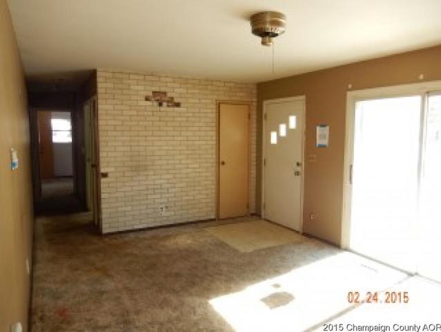 2702 Willowpark Dr, Champaign, IL 61821 photo 6