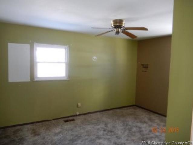 2702 Willowpark Dr, Champaign, IL 61821 photo 9
