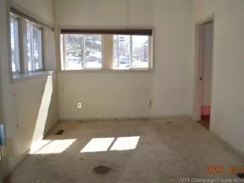 413 E James St, Eureka, IL 61530 photo 5