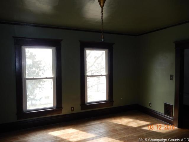 205 E Logan St, Arthur, IL 61911 photo 12