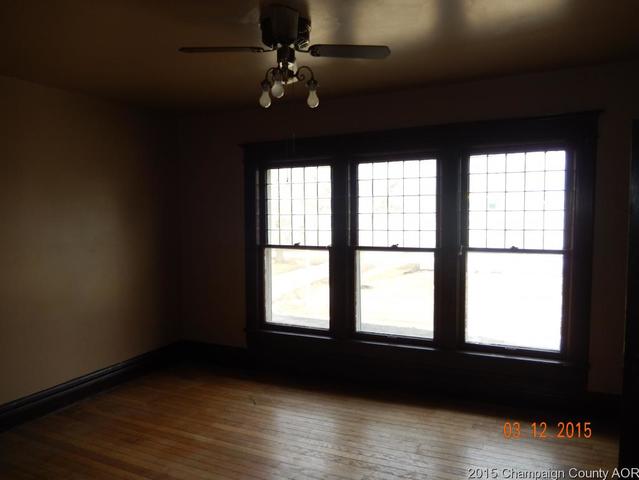 205 E Logan St, Arthur, IL 61911 photo 10
