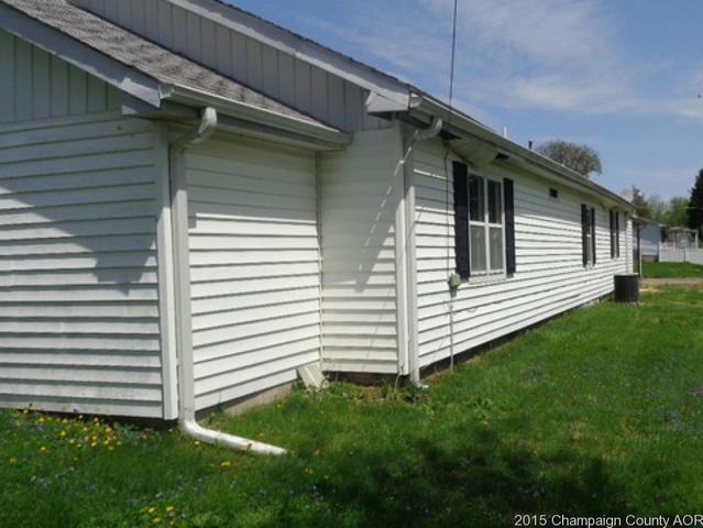 203 E Hardman St, Olney, IL 62450 photo 7