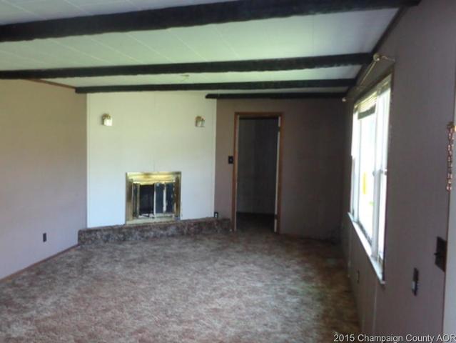 203 E Hardman St, Olney, IL 62450 photo 5