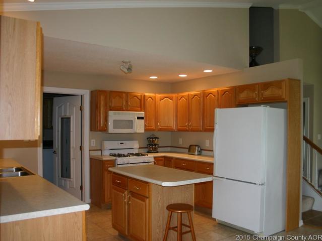 2520 Windward Blvd, Champaign, IL 61821 photo 5