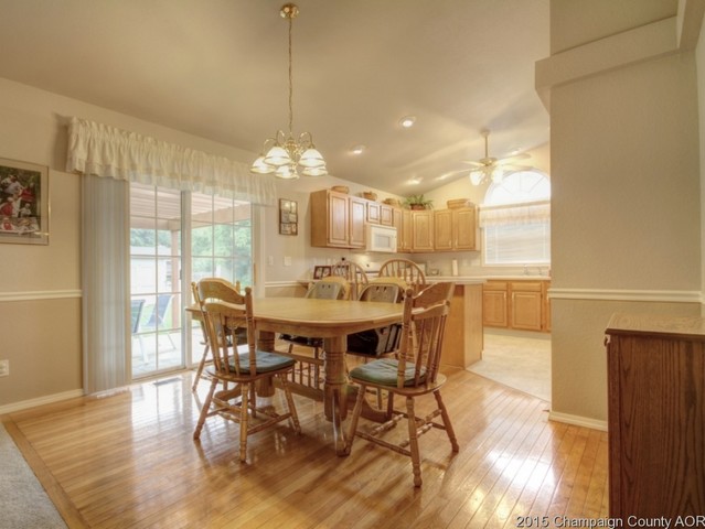 2007 Appletree Dr, Monticello, IL 61856 photo 8