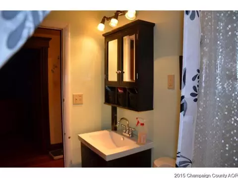 525 S Pine St, Arthur, IL 61911 photo 8