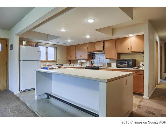 1102 Mayfair Rd, Champaign, IL 61821 photo 8