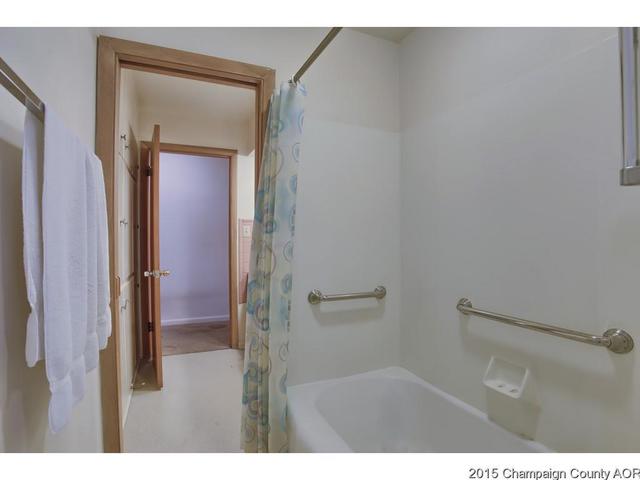 1102 Mayfair Rd, Champaign, IL 61821 photo 23
