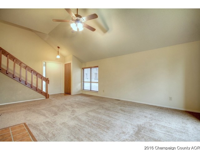 2011 Sunview Dr, Champaign, IL 61821 photo 5