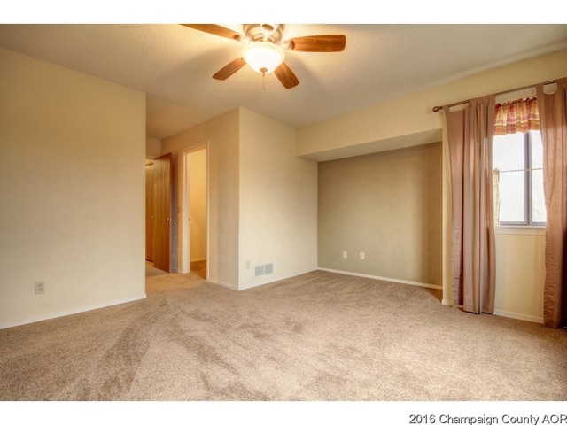 2011 Sunview Dr, Champaign, IL 61821 photo 14