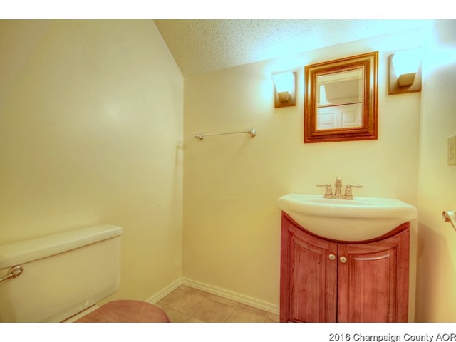 2011 Sunview Dr, Champaign, IL 61821 photo 12