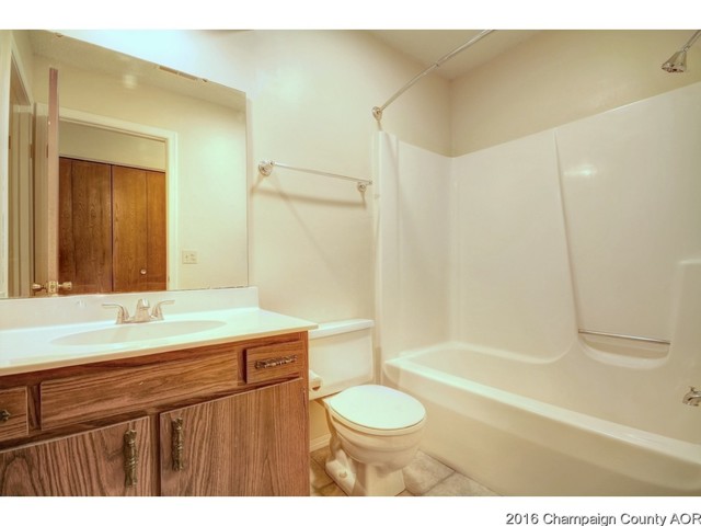 2011 Sunview Dr, Champaign, IL 61821 photo 17