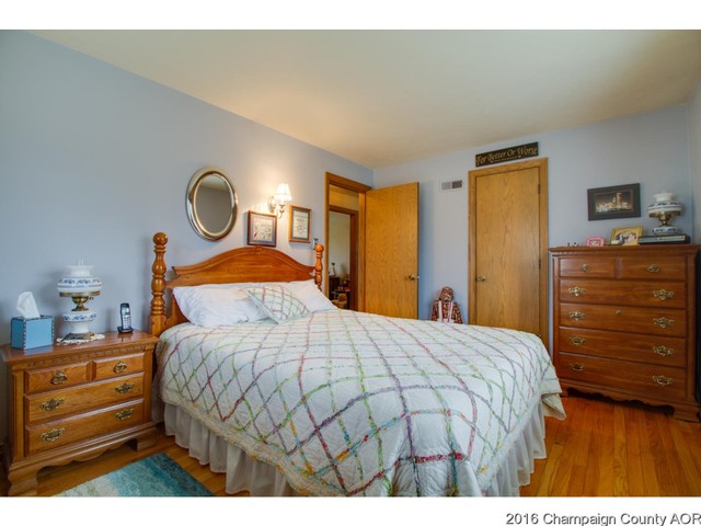 404 E Main St, Royal, IL 61871 photo 13
