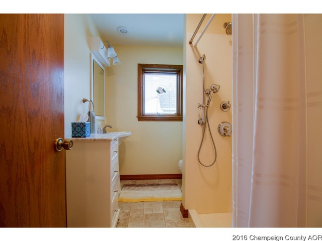 404 E Main St, Royal, IL 61871 photo 16