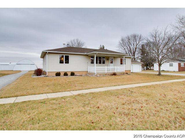 404 E Main St, Royal, IL 61871 photo 2