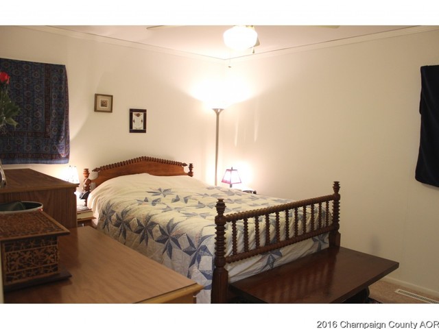 2203 Rodney Dr, Champaign, IL 61821 photo 8
