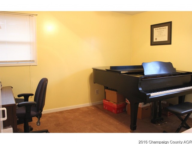 2203 Rodney Dr, Champaign, IL 61821 photo 10