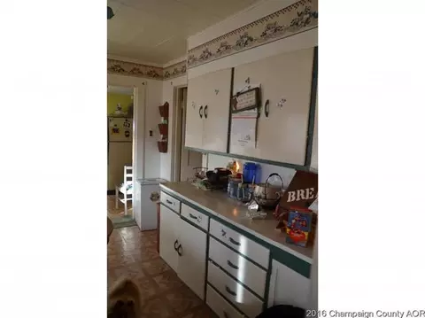 620 E Illinois, Arthur, IL 61911 photo 3