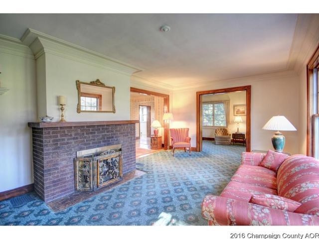 910 W Healey St, Champaign, IL 61821 photo 5
