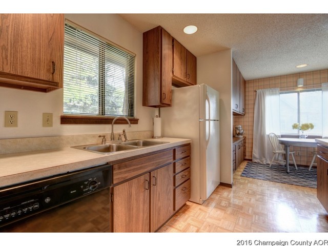 1607 Sandpiper Ct, Champaign, IL 61821 photo 7