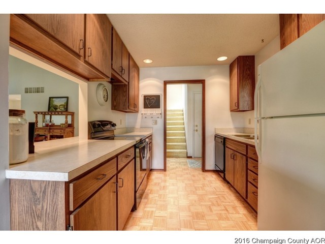 1607 Sandpiper Ct, Champaign, IL 61821 photo 8