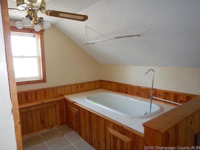 104 Plum St, Georgetown, IL 61846 photo 12