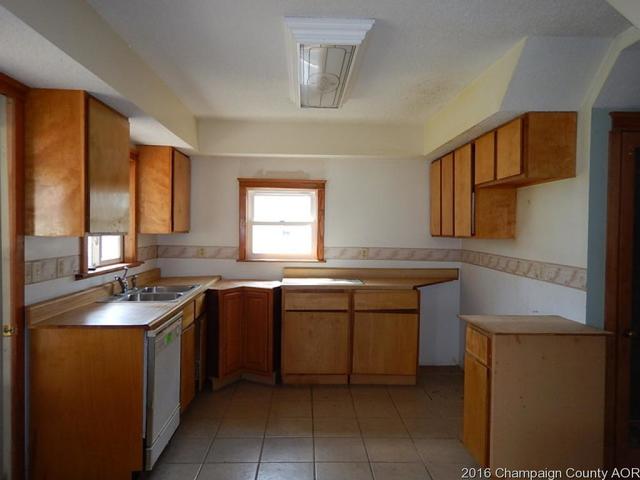 104 Plum St, Georgetown, IL 61846 photo 4