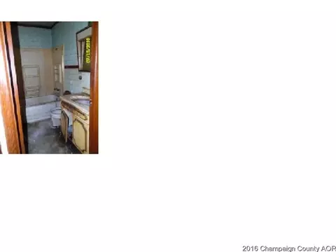 302 S Oak St, Normal, IL 61761 photo 8