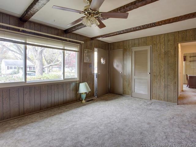 1312 Glendale Dr, Champaign, IL 61821 photo 9
