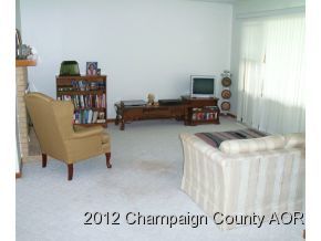 148 W Bond St, Bement, IL 61813 photo 3