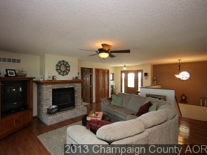 18041 Lakeview, Weldon, IL 61882 photo 4
