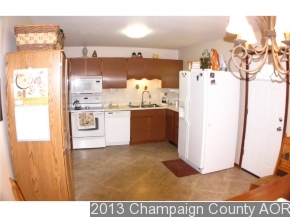 1807 Winchester Dr, Champaign, IL 61821 photo 4