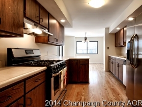 2120 Sunview Dr, Champaign, IL 61821 photo 7