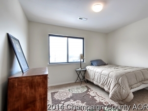2120 Sunview Dr, Champaign, IL 61821 photo 8