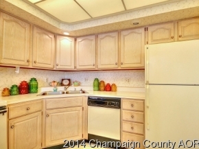 18 Fields E, Champaign, IL 61822 photo 9