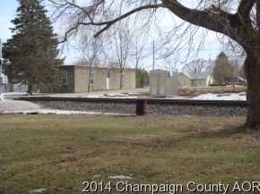 210 E State St, Fairmount, IL 61841 photo 4