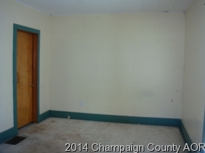 210 E State St, Fairmount, IL 61841 photo 5