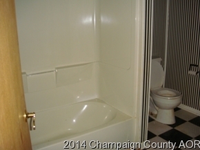 210 E State St, Fairmount, IL 61841 photo 15