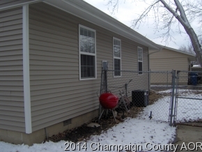 605 Castleton Dr, Champaign, IL 61821 photo 13