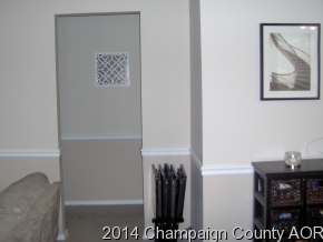 605 Castleton Dr, Champaign, IL 61821 photo 5