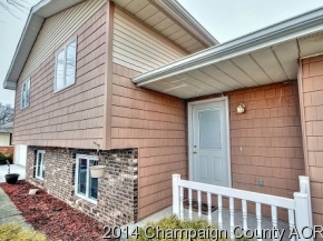 307 S John St, Thomasboro, IL 61878 photo 2
