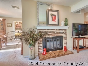 2118 Sunview Dr, Champaign, IL 61821 photo 5